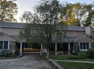 24 Golden View Dr, Johnston, RI 02919