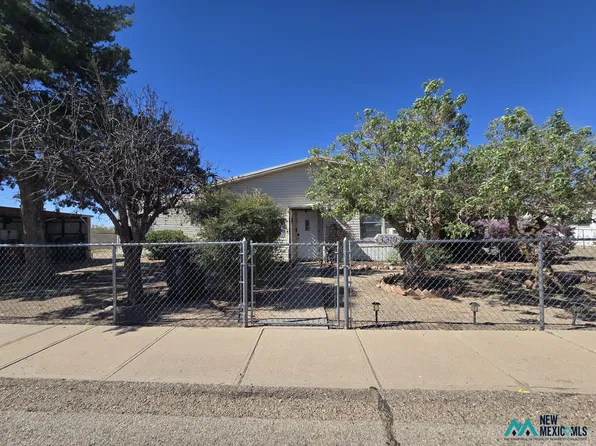 3210 S 9th St, Deming, NM 88030