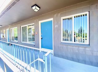 5235 SE Lambert St APT B1, Portland, OR 97206