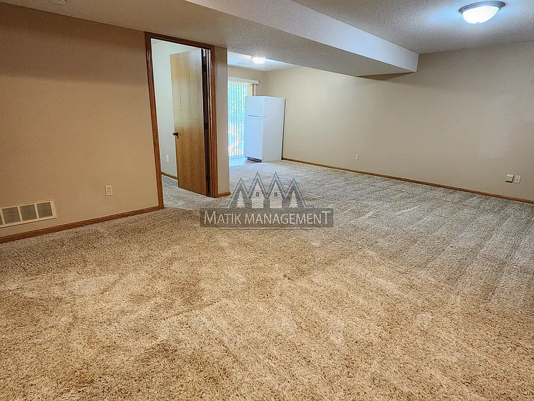 4343 Ashland Ln NW — Photo 35