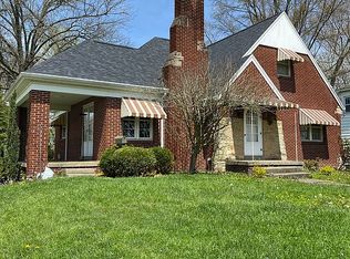 608 E 1st St, Huntingburg, IN 47542