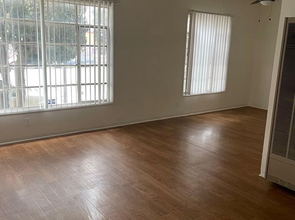 212 N Santa Fe Ave