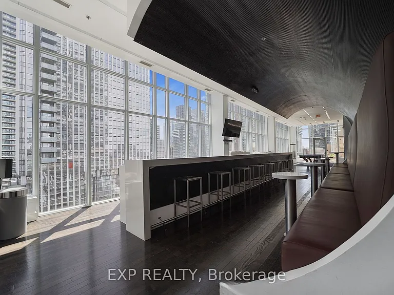 21 Nelson St #823 — Photo 7