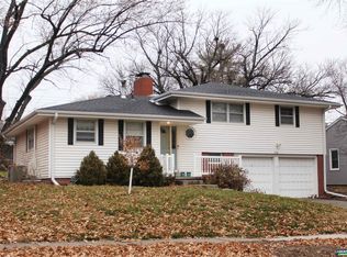 2510 Saint Thomas Dr, Lincoln, NE 68502