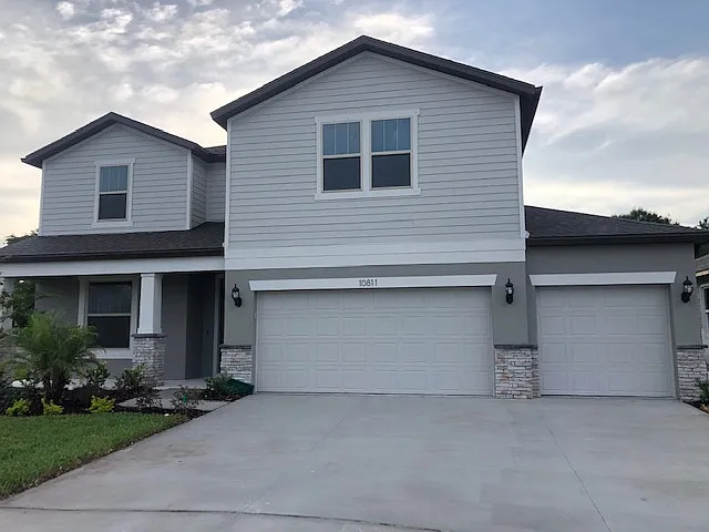 4 bed, 2847 sqft, $3,000 — Photo 3