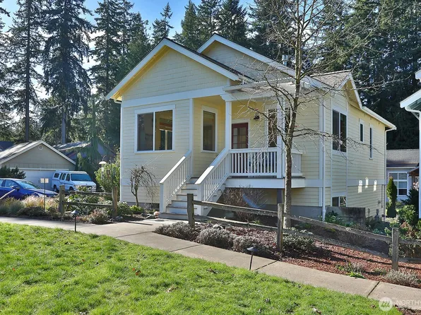 1043 Village Loop, Langley, WA 98260