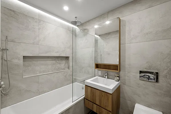 Rented by Reavis | media 15