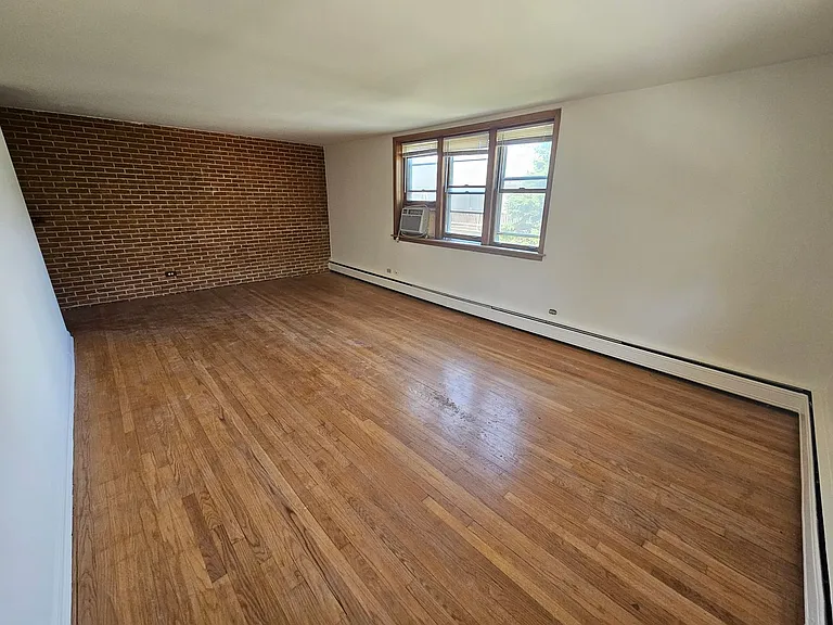 2727 Central St #2N — Photo 6