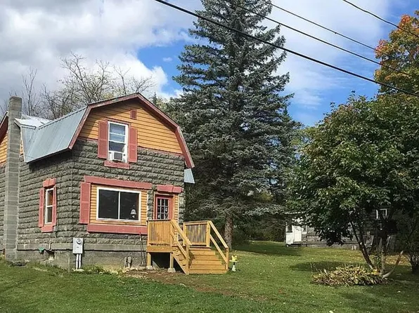 93 Joyce Rd, Mineville, NY 12956