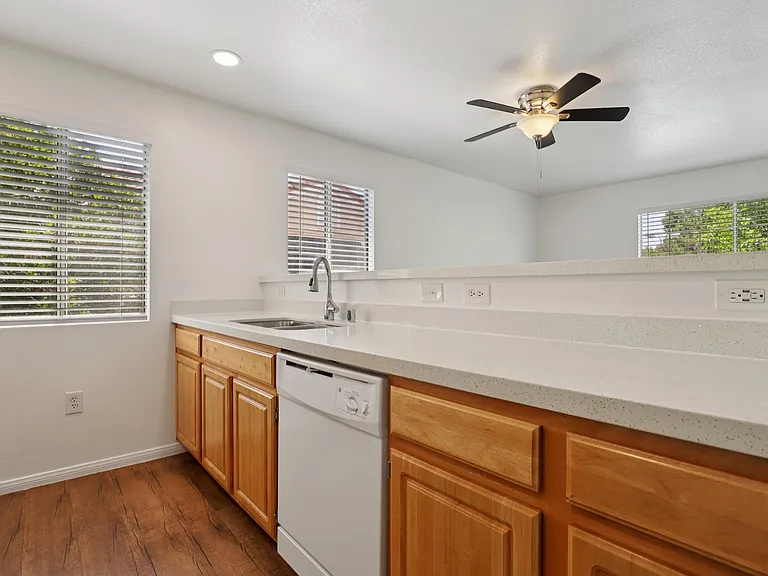 Versailles Senior Apartments — Photo 23