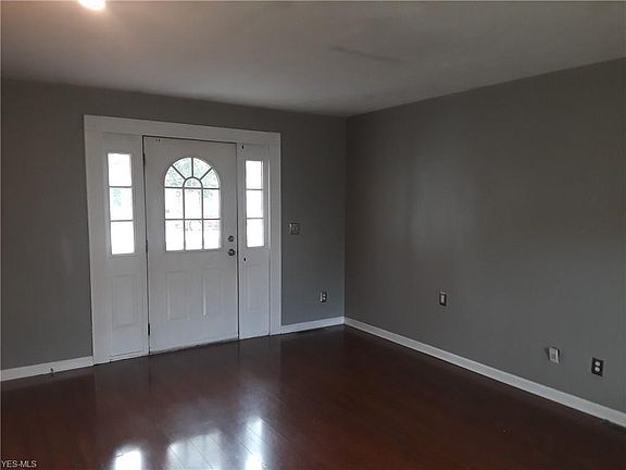3rd image of 768 Trotter Ln