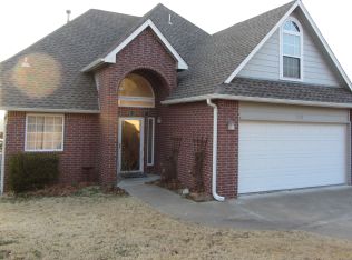 103 N Salt Creek Dr, Mannford, OK 74044