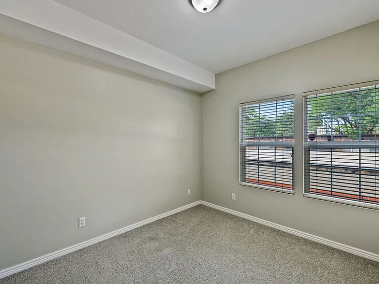 3745 S 700 E — Photo 12