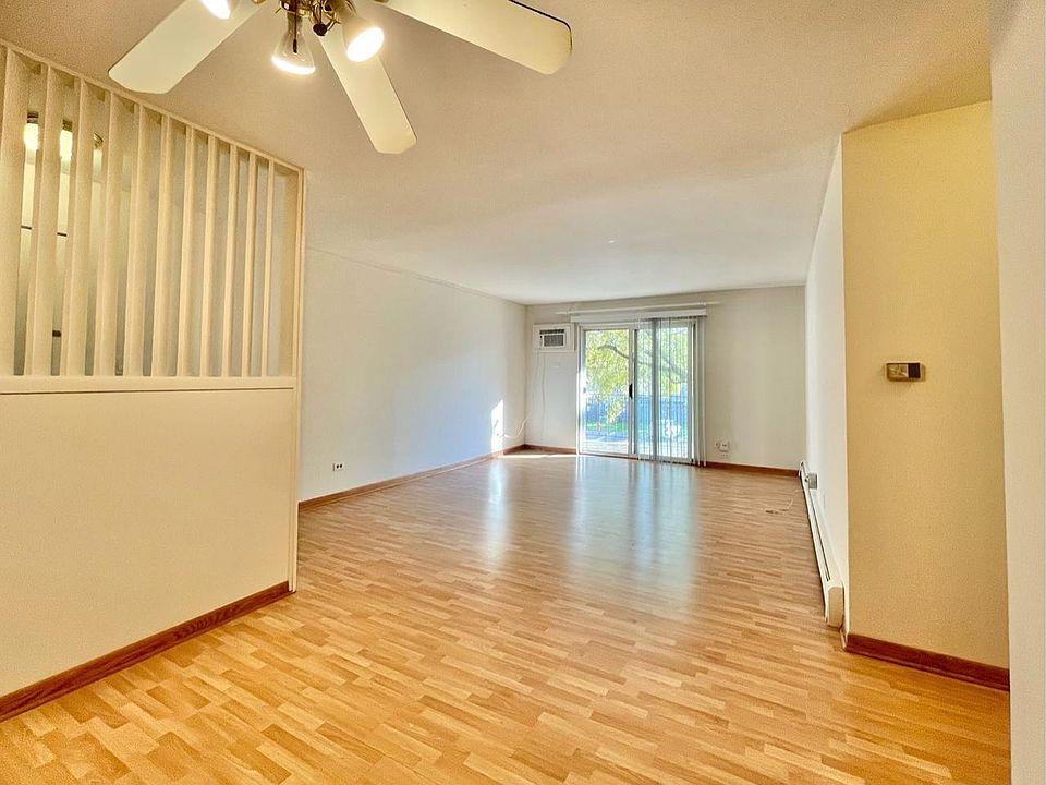 1st image of 620 Mesa Dr APT 212