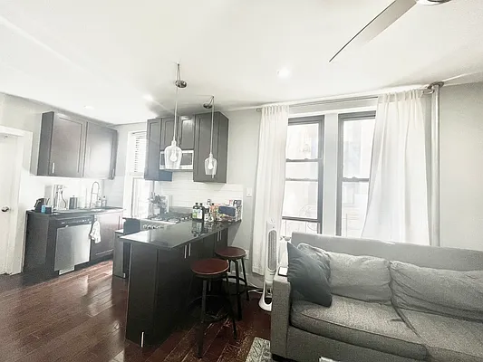 Rented by Heritage Realty LLC | media 3