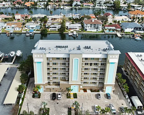 125 Island Way Photo 1