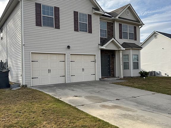 2nd image of 2213 Grandwood Ln
