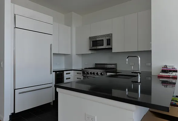 Rented by 212 Consulting Corp | media 18