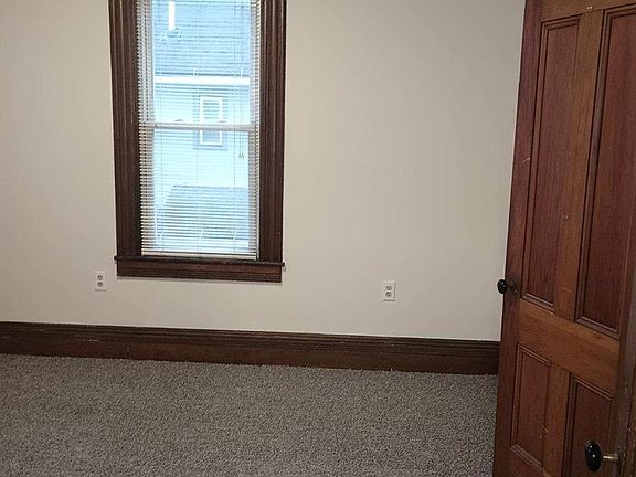 3rd image of 84 Gorton St