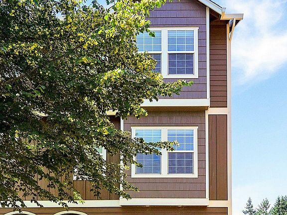2nd image of 6067 Blue River Dr SE