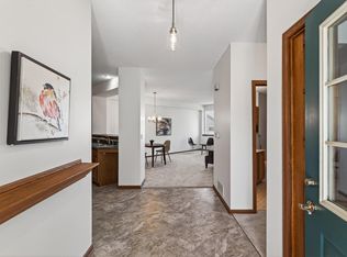 2162 Water Lilly Ln #1002, Saint Paul, MN 55122
