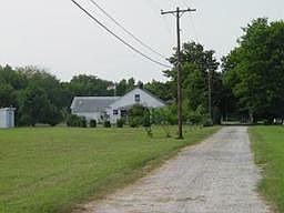 2nd image of 6724 Keyes Ln