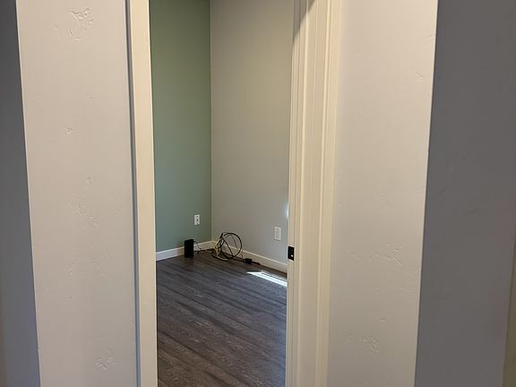 5th image of 3231 37th St