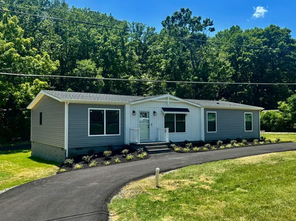 3702 Buck Mountain Rd, Roanoke, VA 24018