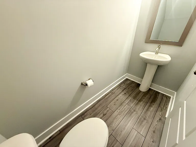 10 Slater Dr — Photo 10