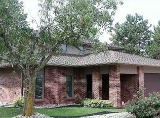 642 W Lakeshore Ct, Lincoln, NE 68528