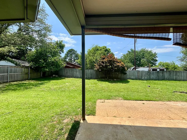 16780 Terrebonne Dr — Photo 23