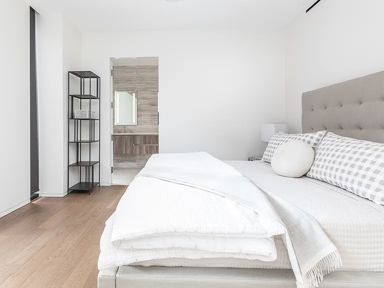 10 Farnsworth St #3A — Photo 23