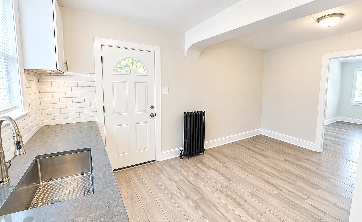 5206 W Schubert Ave — Photo 4