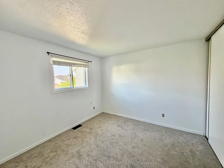 1039 Karsh Dr — Photo 24
