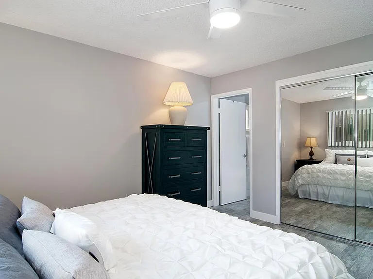 735 Balboa Ct — Photo 11