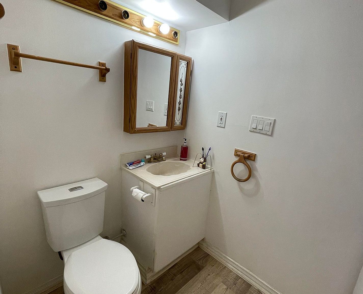 155 Edmonton Dr, Toronto, ON M2J 3X3 Zillow