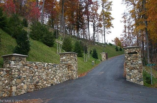 Gated Entrance > High Cliffs