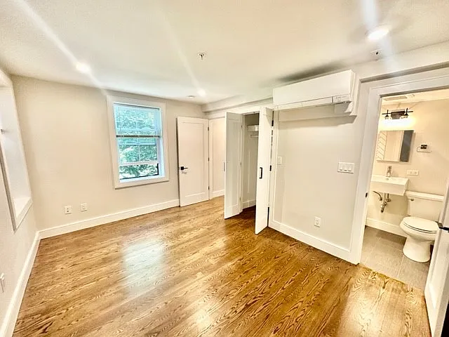 366 Hanover St #7 — Photo 11
