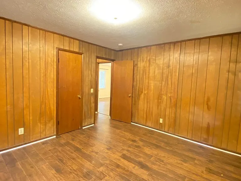 959 Tisdale Cir — Photo 2