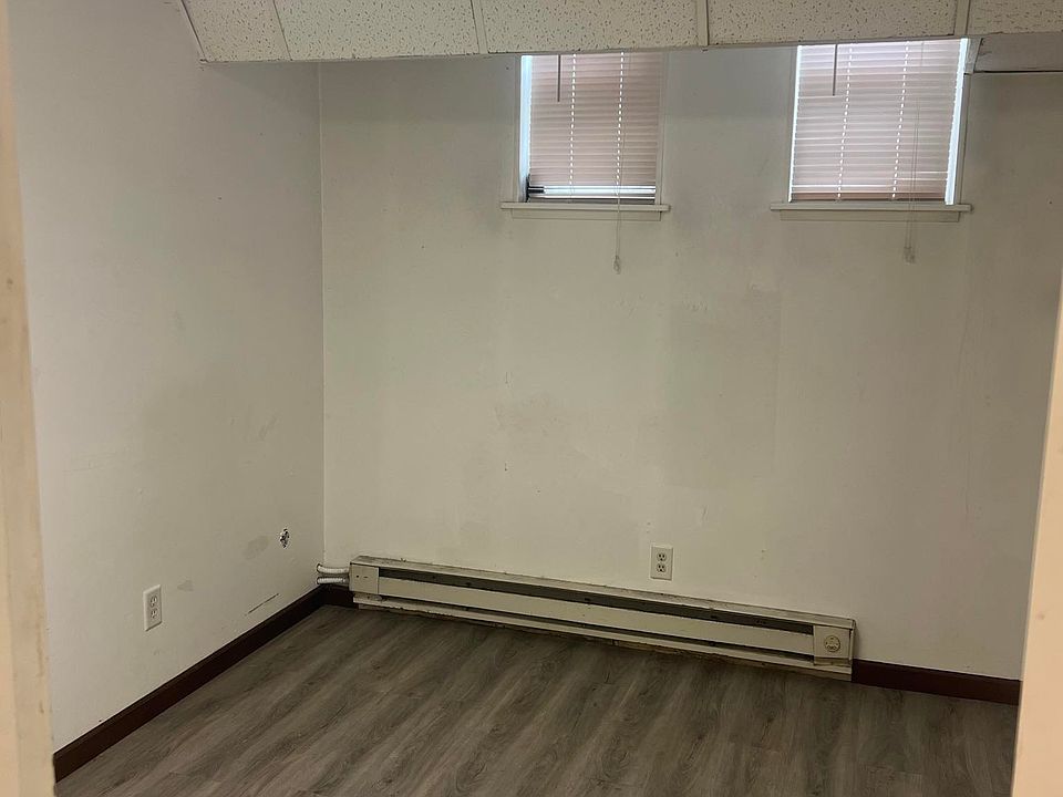 2nd image of 15 3rd St SE #4