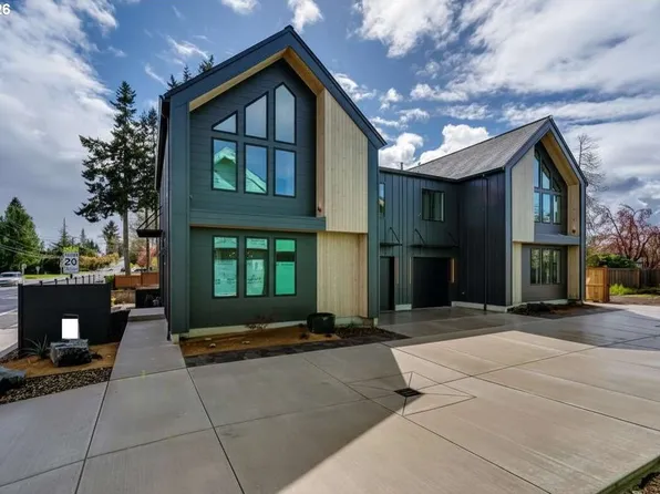 2624 Gilham Rd, Eugene, OR 97408