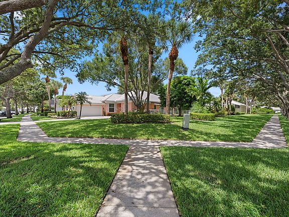4th image of 8488 Beaconhill Road