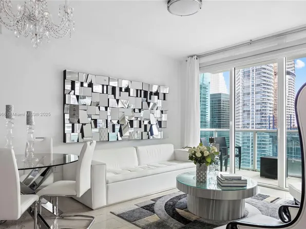 31 SE 5th St APT 4018, Miami, FL 33131