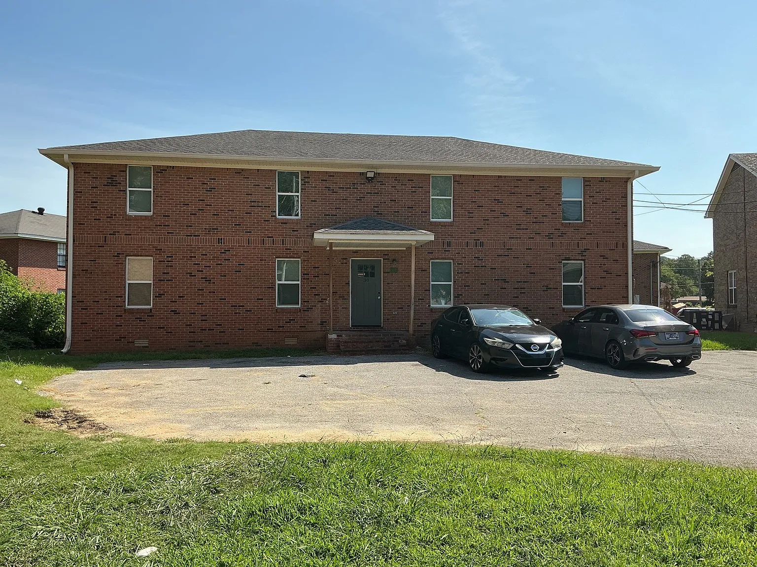 2 bed, 868 sqft, $925 — Photo 1