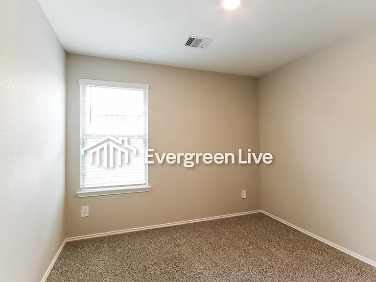 9885 Glen Brook Ln — Photo 9