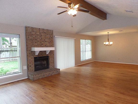 2nd image of 3219 Lake Stream Dr