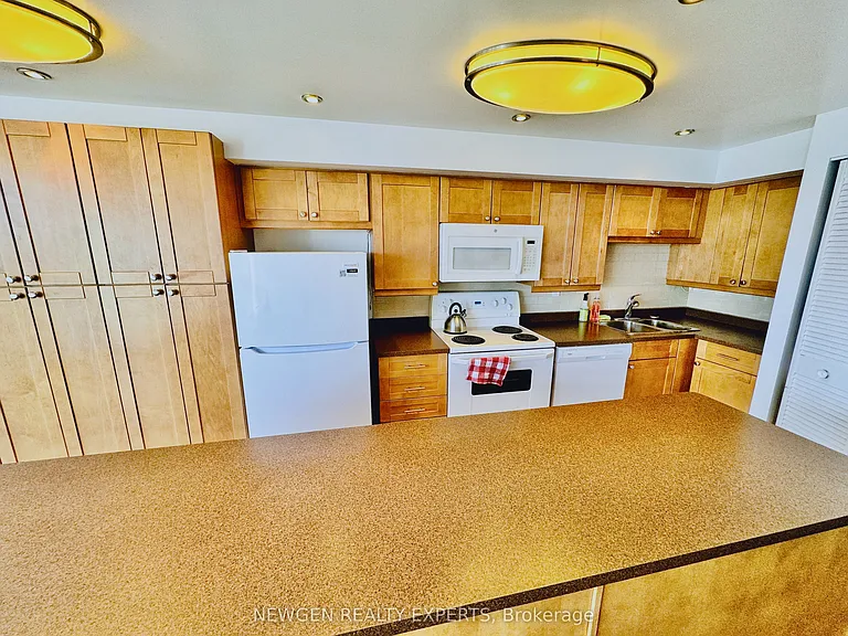 86 Gerrard St E #14F — Photo 5