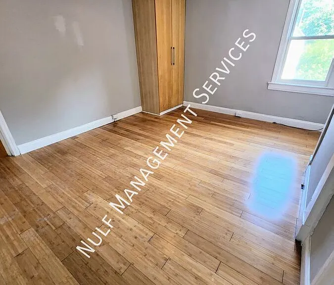 4058 Penn Ave #2 — Photo 5