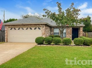 716 King St, Cedar Hill, TX 75104