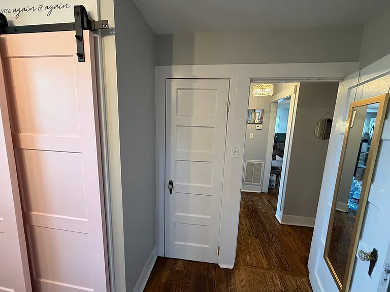 258 E Moody Ave — Photo 49